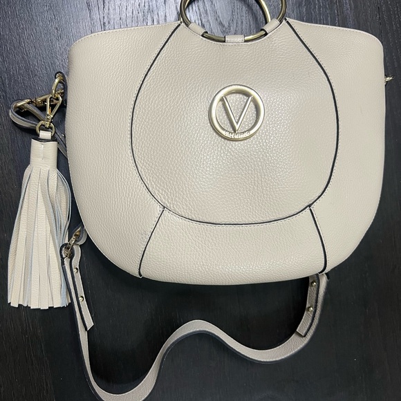 ValentinoElegant Cream Handbag with Tassel